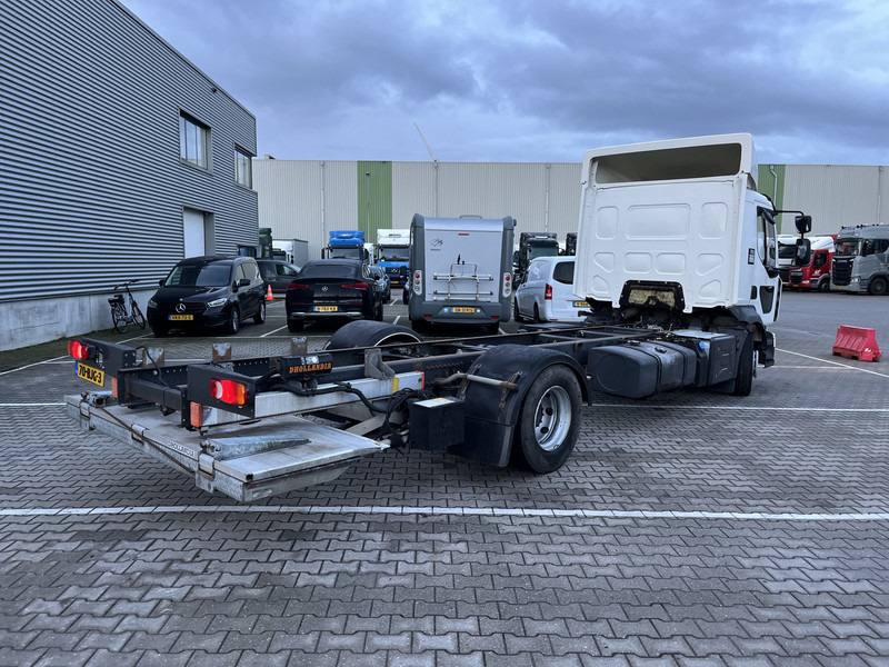 Renault D 250 Euro 6 / Chassis Cabine / 588 dkm / 12 Ton / Full Air / 2x in stock - Cab chassis truck: picture 2 Renault D 250 Euro 6 / Chassis Cabine / 588 dkm / 12 Ton / Full Air / 2x in stock - Cab chassis truck: picture 2