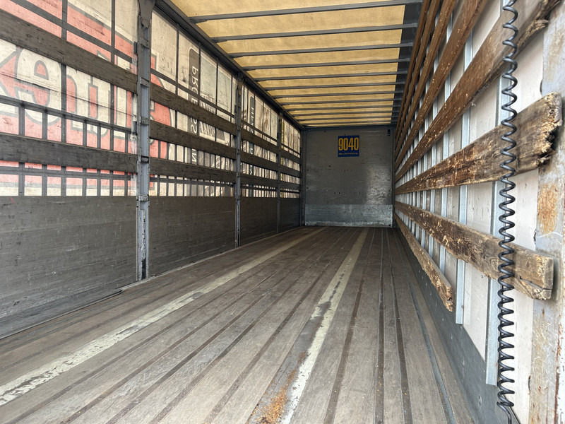 Renders ROC 12.10 City / Box / Loadlift 2000 kg / NL Trailer - Closed box semi-trailer: picture 3 Renders ROC 12.10 City / Box / Loadlift 2000 kg / NL Trailer - Closed box semi-trailer: picture 3