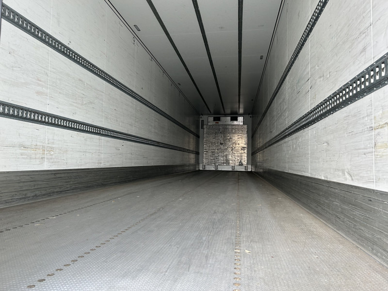 Schmitz Cargobull SCB S3B / Carrier Vector 1550 Frigo / Disk / APK TUV 04-26 - Refrigerator semi-trailer: picture 3 Schmitz Cargobull SCB S3B / Carrier Vector 1550 Frigo / Disk / APK TUV 04-26 - Refrigerator semi-trailer: picture 3