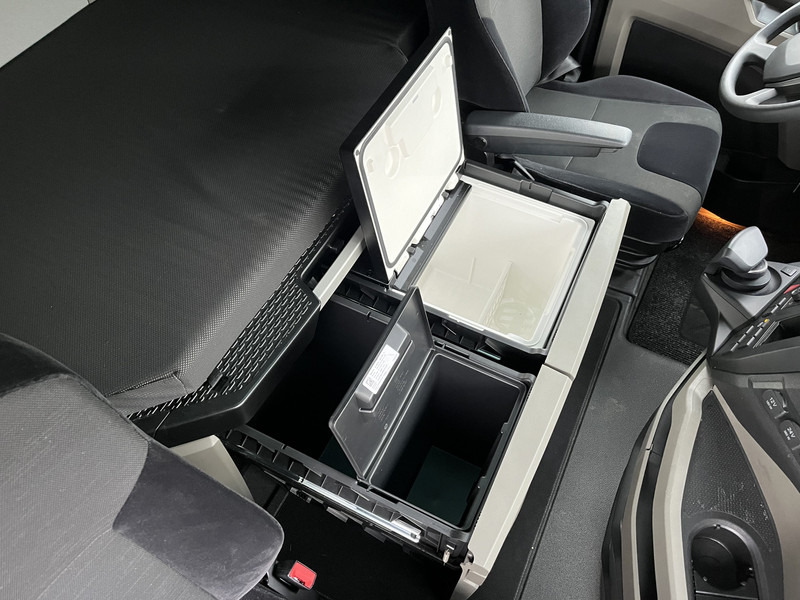 Tractor unit MAN TGX 18.510 GX / 2 Tanks / Full LED / APK TUV 02-26: picture 7 Tractor unit MAN TGX 18.510 GX / 2 Tanks / Full LED / APK TUV 02-26: picture 7