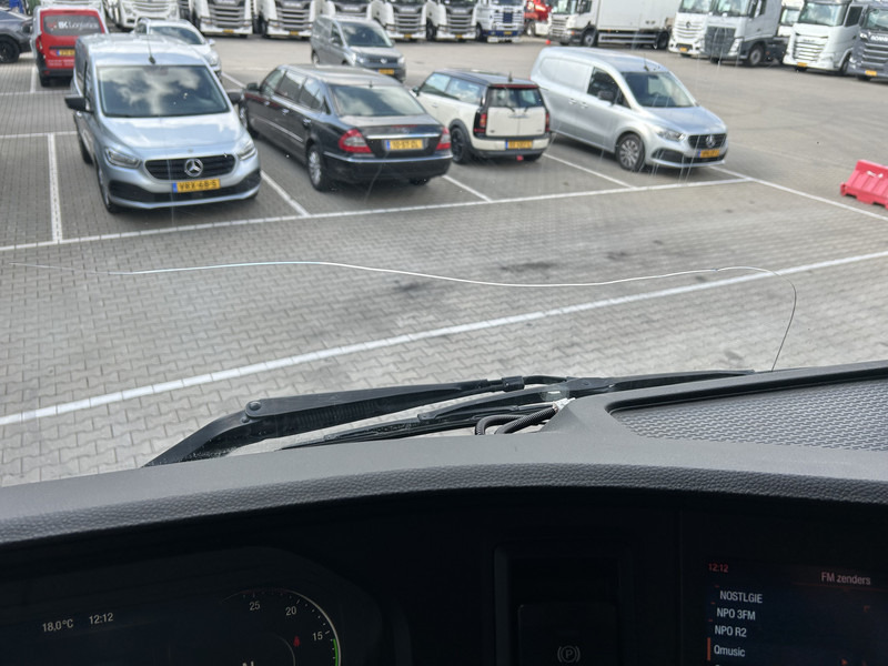 Tractor unit MAN TGX 18.510 GX / 2 Tanks / Full LED / APK TUV 02-26: picture 9 Tractor unit MAN TGX 18.510 GX / 2 Tanks / Full LED / APK TUV 02-26: picture 9