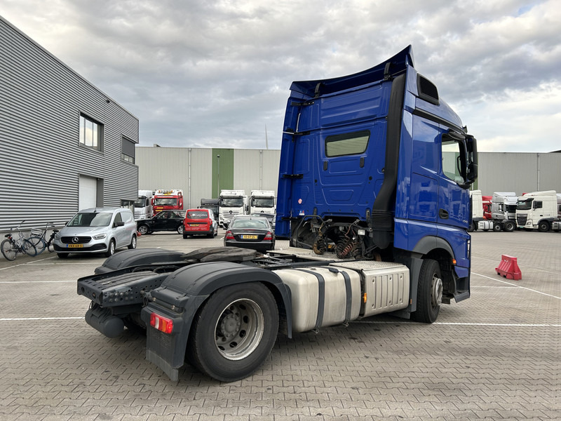 Mercedes-Benz Actros 1842 StreamSpace / 903 dkm / 2 Tanks / NL Truck - Tractor unit: picture 2 Mercedes-Benz Actros 1842 StreamSpace / 903 dkm / 2 Tanks / NL Truck - Tractor unit: picture 2