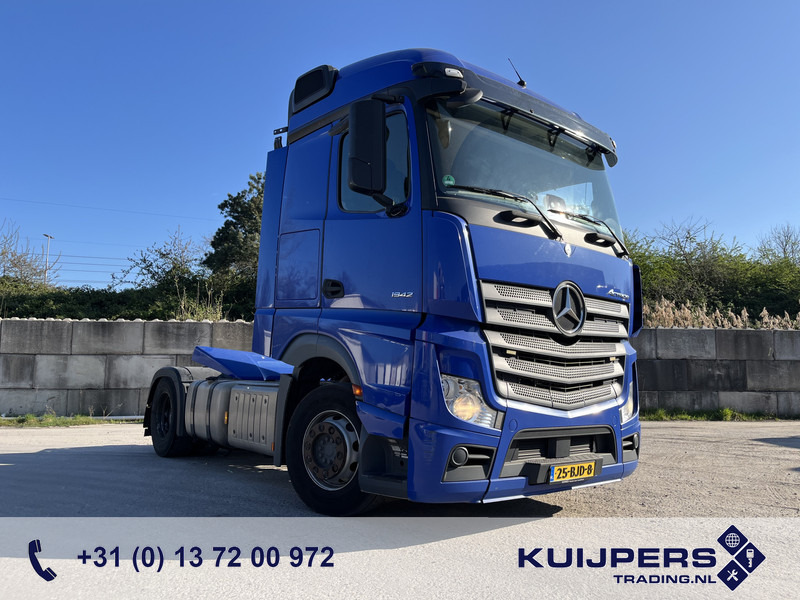 Mercedes-Benz Actros 1842 Streamspace / 840 dkm / 2 Tanks / NL Truck - Tractor unit: picture 1 Mercedes-Benz Actros 1842 Streamspace / 840 dkm / 2 Tanks / NL Truck - Tractor unit: picture 1