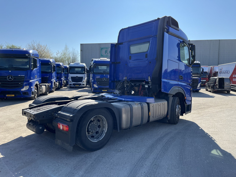 Mercedes-Benz Actros 1842 Streamspace / 937 dkm / 2 Tanks / NL Truck / 8x in stock - Tractor unit: picture 2 Mercedes-Benz Actros 1842 Streamspace / 937 dkm / 2 Tanks / NL Truck / 8x in stock - Tractor unit: picture 2