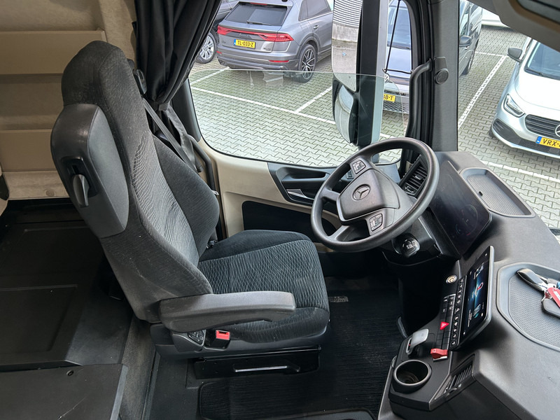 Mercedes-Benz Actros 1845 Gigaspace / Tacho V2 / Blower - PTO / Stand Airco / APK 04-26 - Tractor unit: picture 3 Mercedes-Benz Actros 1845 Gigaspace / Tacho V2 / Blower - PTO / Stand Airco / APK 04-26 - Tractor unit: picture 3