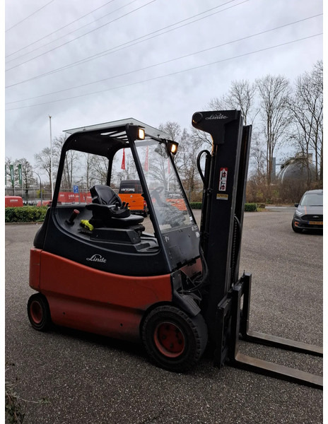 Linde E30/600-02 - Electric forklift: picture 5 Linde E30/600-02 - Electric forklift: picture 5