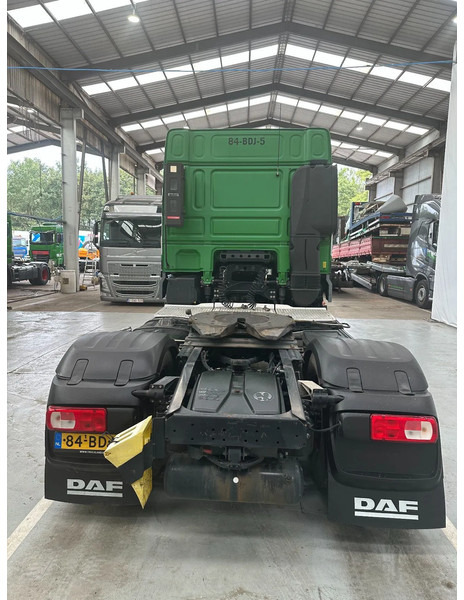 DAF XF 106.440 SPACECAB /ADR /INTARDER/STANDAIRCO - Tractor unit: picture 4 DAF XF 106.440 SPACECAB /ADR /INTARDER/STANDAIRCO - Tractor unit: picture 4