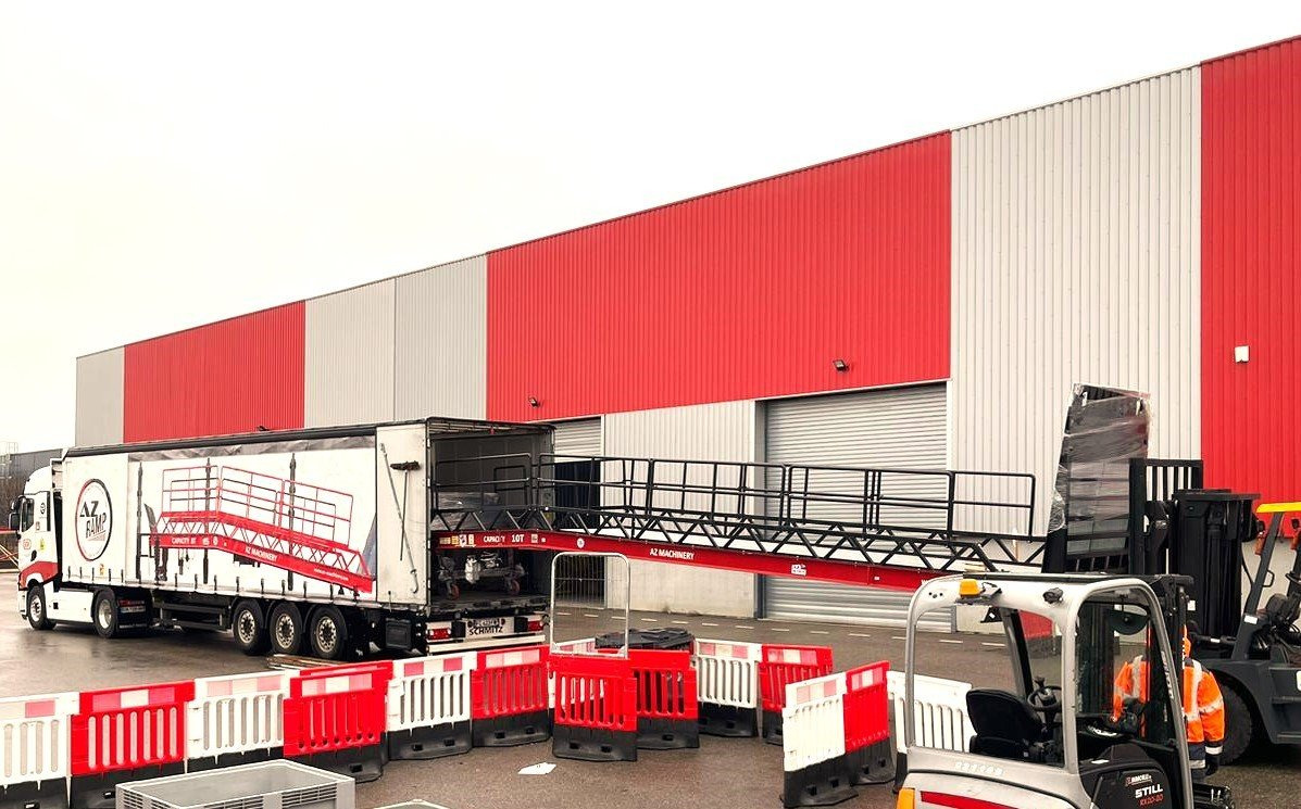New Loading ramp Loading Ramp with with hydraulic folding bridge -  AZ RAMP - STAR-OTC- 8T. 8 ton capacity: picture 8
