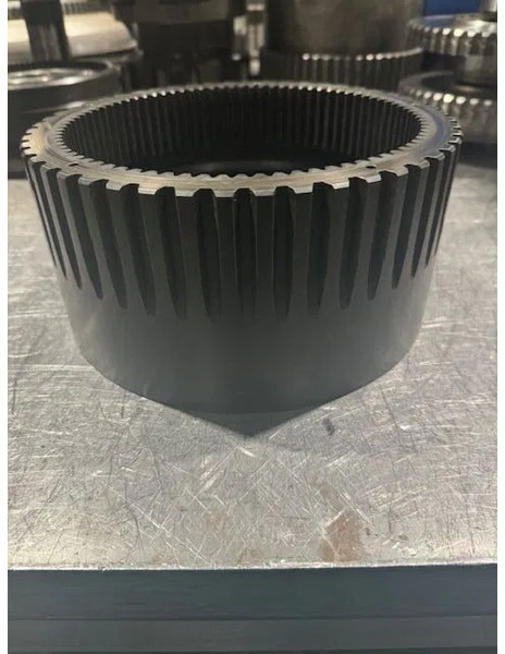 Volvo Ringgear, PT1560, 1860, 1660, 1562, 1862, 1760,1761, 1761A, 1563, 1863, 1509, 2519, 2529, - Gearbox: picture 1 Volvo Ringgear, PT1560, 1860, 1660, 1562, 1862, 1760,1761, 1761A, 1563, 1863, 1509, 2519, 2529, - Gearbox: picture 1