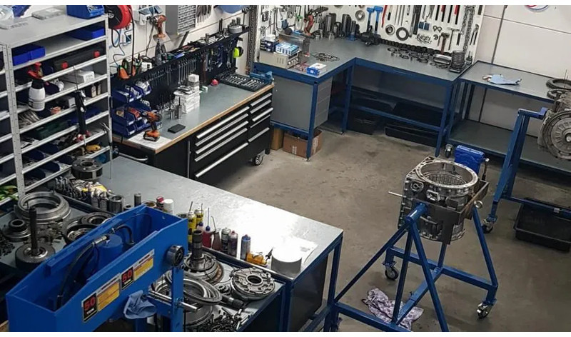 Volvo Versnellingsbak PT1562 oem 22648 - Gearbox for Articulated dumper: picture 4 Volvo Versnellingsbak PT1562 oem 22648 - Gearbox for Articulated dumper: picture 4