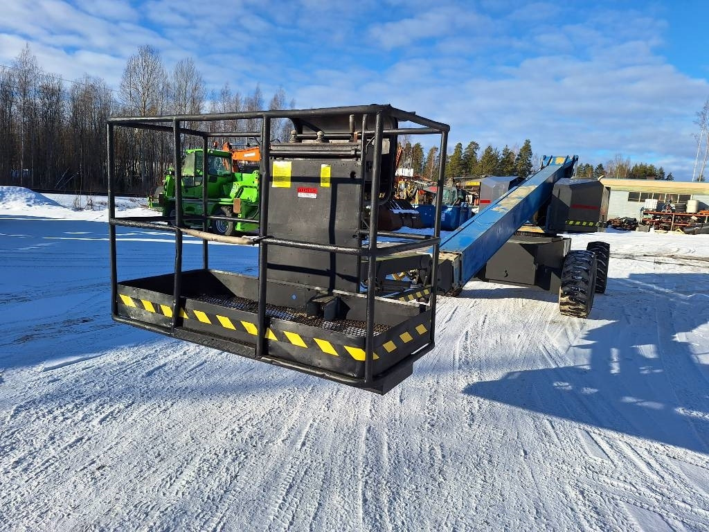 Articulated boom Genie S 65: picture 25
