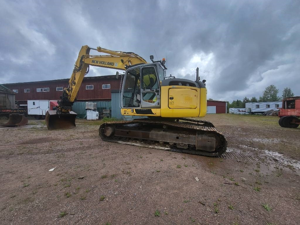 New Holland Kobelco E 235 B SR-2 - Crawler excavator: picture 5 New Holland Kobelco E 235 B SR-2 - Crawler excavator: picture 5