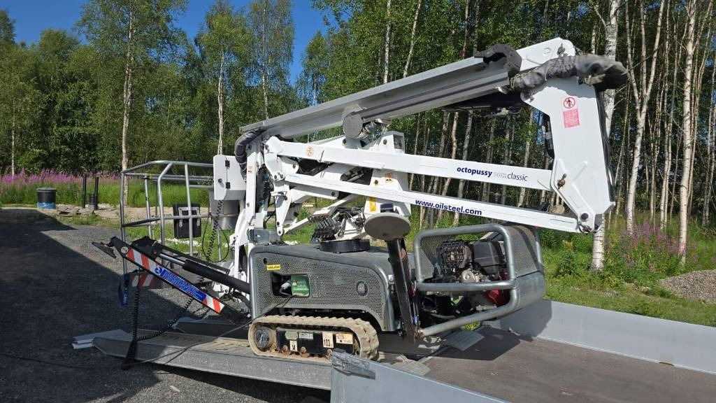 Oil & Steel Octopussy 1402 classic - Telescopic boom: picture 3 Oil & Steel Octopussy 1402 classic - Telescopic boom: picture 3