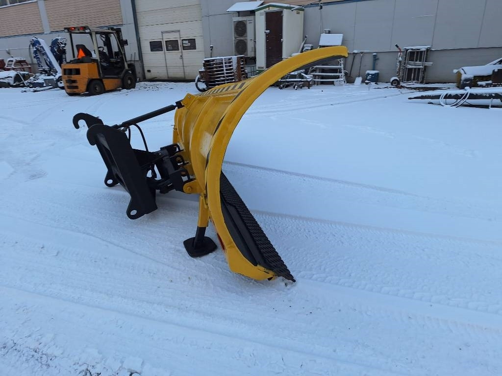 Rote 360 alueaura - Snow plough for Agricultural machinery: picture 2 Rote 360 alueaura - Snow plough for Agricultural machinery: picture 2