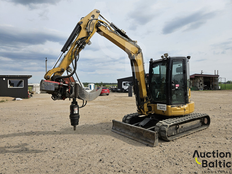 Caterpillar 305.5E2CR - Mini excavator: picture 1 Caterpillar 305.5E2CR - Mini excavator: picture 1