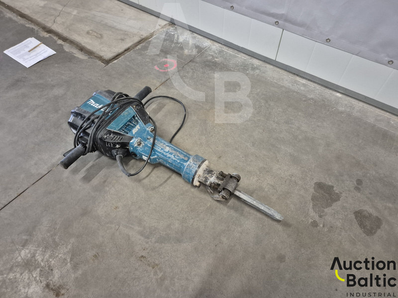 Makita HM1812 - Construction machinery: picture 1 Makita HM1812 - Construction machinery: picture 1