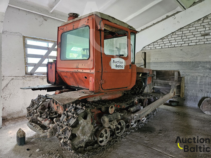 DT-75 - Bulldozer: picture 3 DT-75 - Bulldozer: picture 3