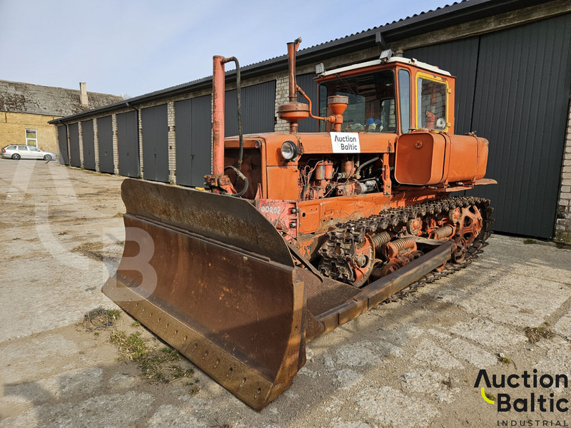 DT-75 - Bulldozer: picture 2 DT-75 - Bulldozer: picture 2