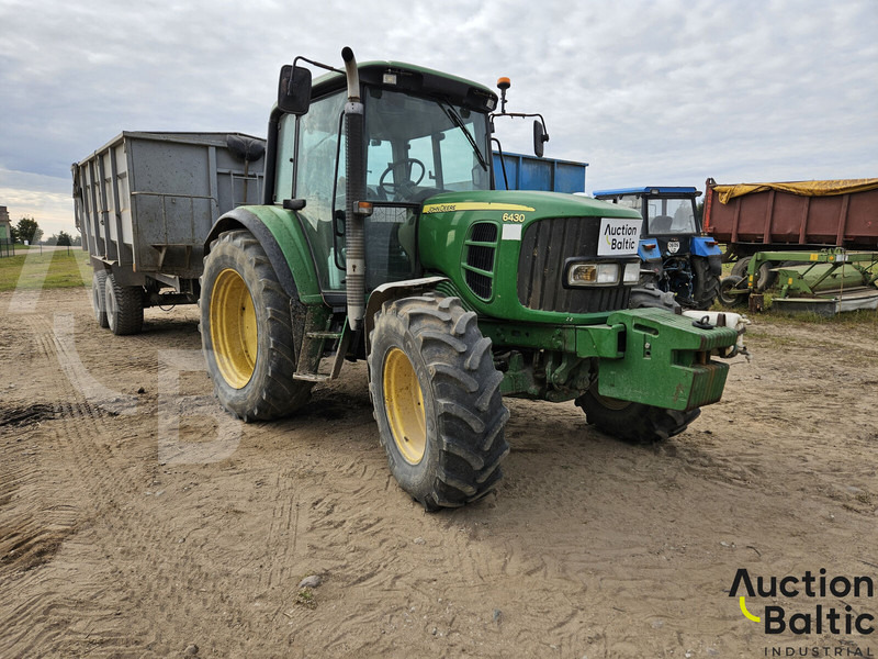 John Deere 6430 - Farm tractor: picture 1 John Deere 6430 - Farm tractor: picture 1