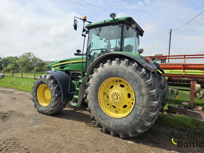 John Deere 7830 - Farm tractor: picture 4 John Deere 7830 - Farm tractor: picture 4