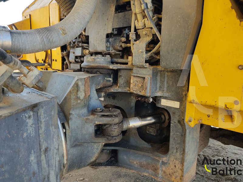 Articulated dumper Komatsu HM400: picture 9