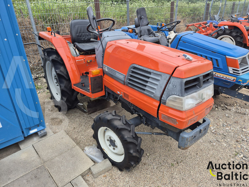 Kubota GL 240 - Farm tractor: picture 1 Kubota GL 240 - Farm tractor: picture 1