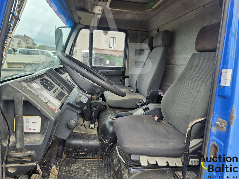 MAN 14.224 - Tow truck: picture 5 MAN 14.224 - Tow truck: picture 5