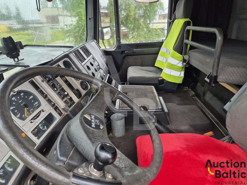 Tipper MAN 26.403: picture 8