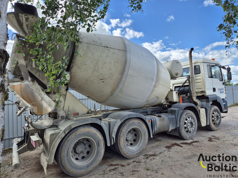 MAN TGA32.360 - Concrete mixer truck: picture 3 MAN TGA32.360 - Concrete mixer truck: picture 3