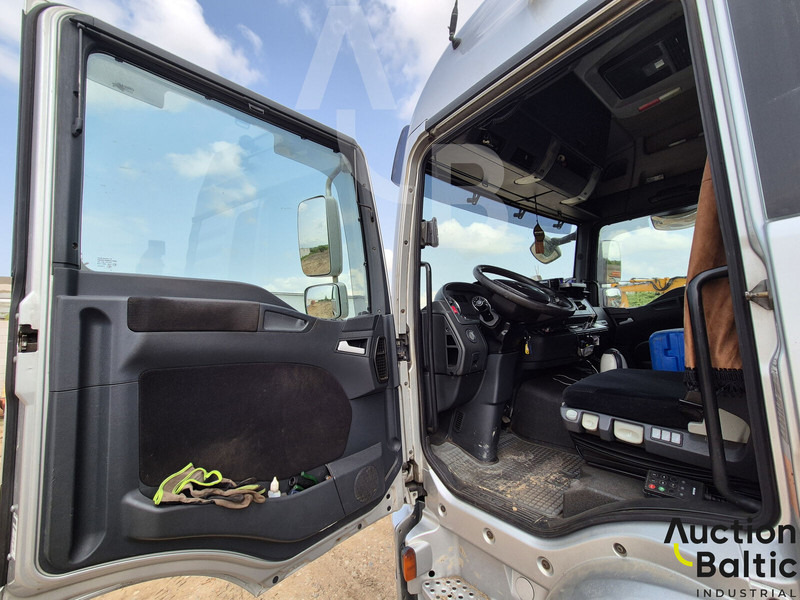 MAN TGL10.250 - Autotransporter truck: picture 5 MAN TGL10.250 - Autotransporter truck: picture 5
