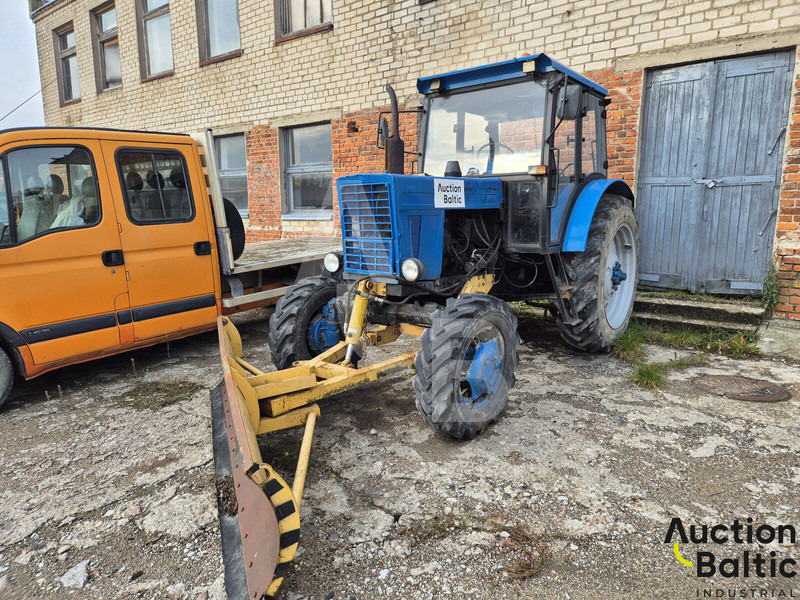 MTZ Belarus-82 - Farm tractor: picture 2 MTZ Belarus-82 - Farm tractor: picture 2
