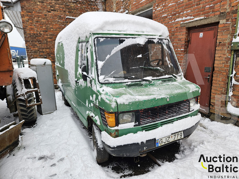 Mercedes-Benz 207D - Small van: picture 2 Mercedes-Benz 207D - Small van: picture 2