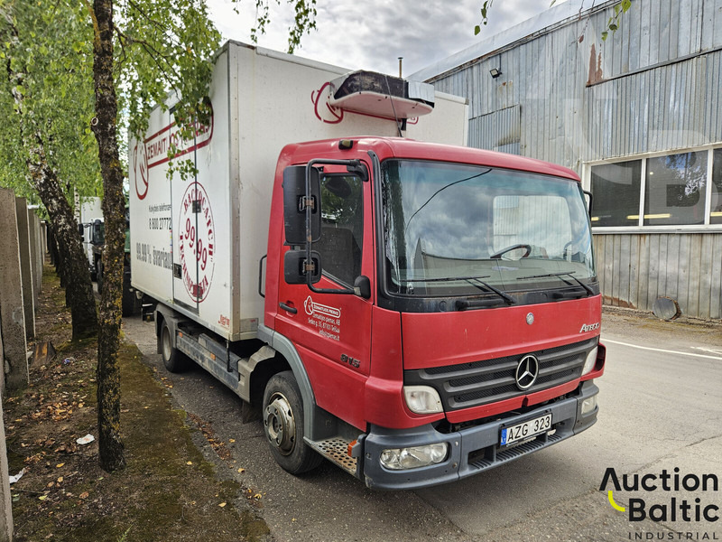 Mercedes-Benz 815 - Refrigerator truck: picture 2 Mercedes-Benz 815 - Refrigerator truck: picture 2
