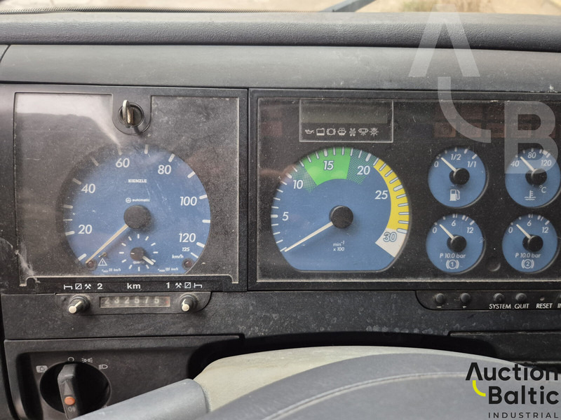 Mercedes-Benz 817 L - Curtainsider truck: picture 5 Mercedes-Benz 817 L - Curtainsider truck: picture 5