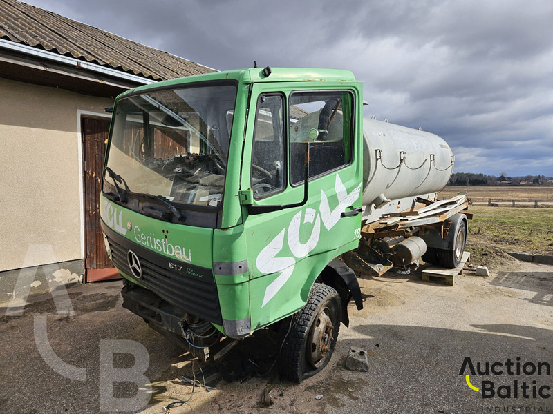 Mercedes-Benz 917 - Vacuum truck: picture 2 Mercedes-Benz 917 - Vacuum truck: picture 2