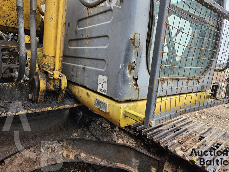 Crawler excavator New Holland E 145: picture 18