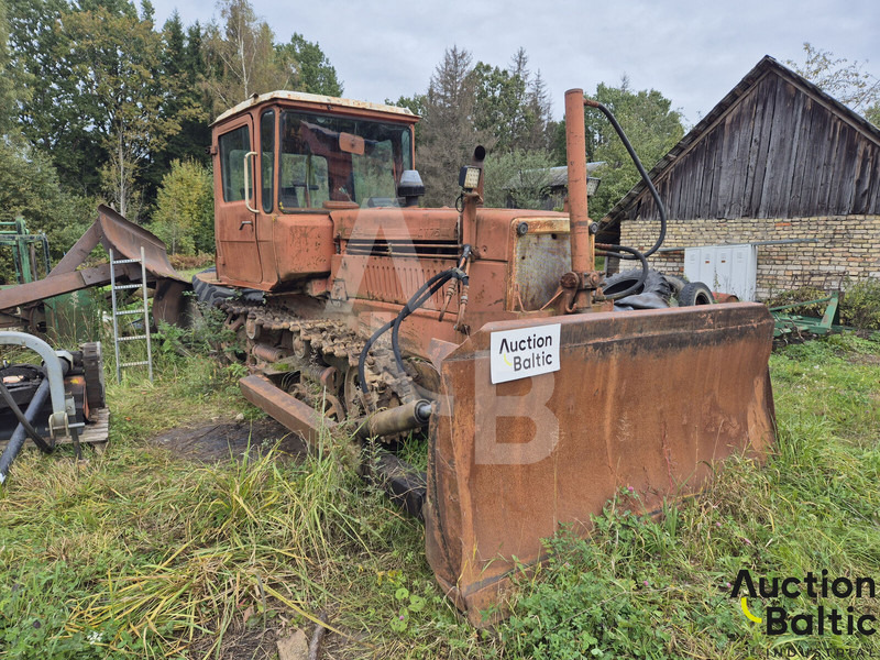 Onbekend DT-75 - Bulldozer: picture 1 Onbekend DT-75 - Bulldozer: picture 1