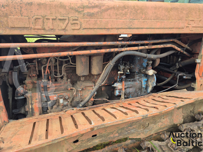 Bulldozer Onbekend DT-75: picture 8