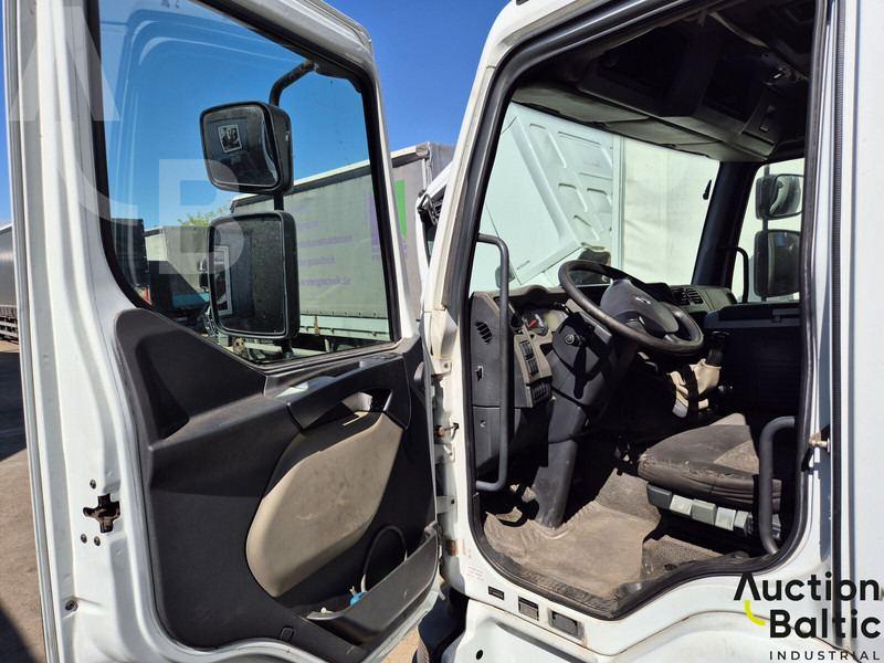 Renault Midlum - Curtainsider truck: picture 4 Renault Midlum - Curtainsider truck: picture 4