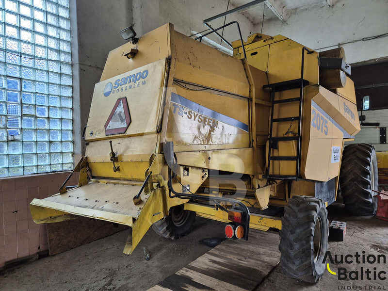 Sampo-Rosenlew SR 2075 TS - Combine harvester: picture 2 Sampo-Rosenlew SR 2075 TS - Combine harvester: picture 2