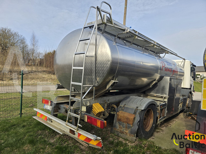 Scania P 230 - Tank truck: picture 4 Scania P 230 - Tank truck: picture 4