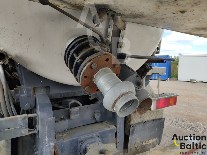 Vacuum truck Scania R 480: picture 15