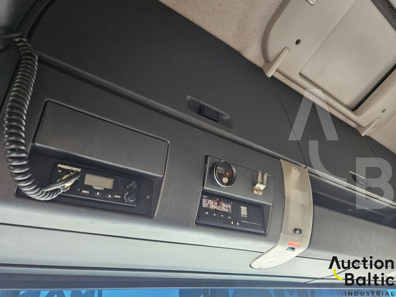 Tractor unit MAN TGX18.480: picture 9