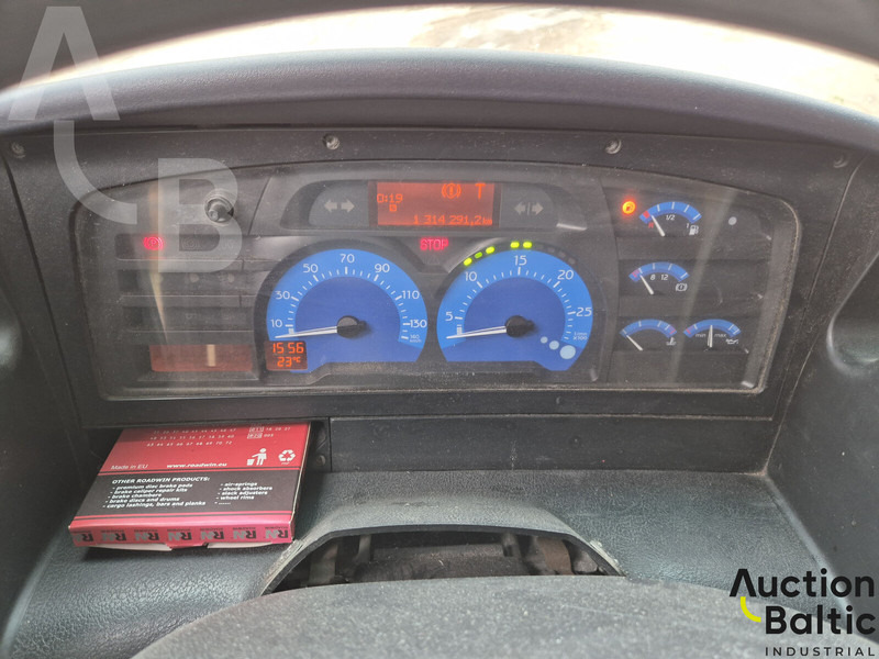Tractor unit Renault Magnum: picture 7