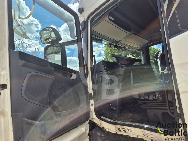 Scania R 500 LA - Tractor unit: picture 3 Scania R 500 LA - Tractor unit: picture 3