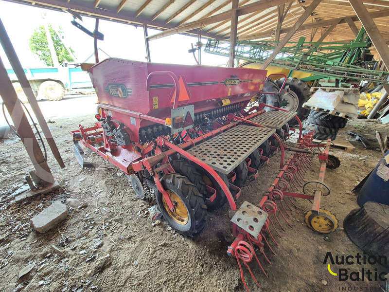 Vaderstad Rapid400C - Sowing equipment: picture 3 Vaderstad Rapid400C - Sowing equipment: picture 3