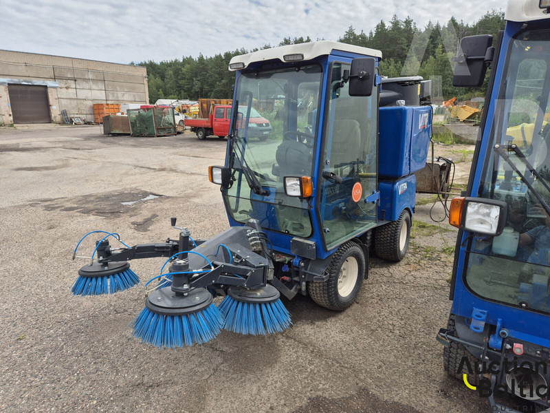 Vitra 2037 Economy - Road sweeper: picture 3 Vitra 2037 Economy - Road sweeper: picture 3