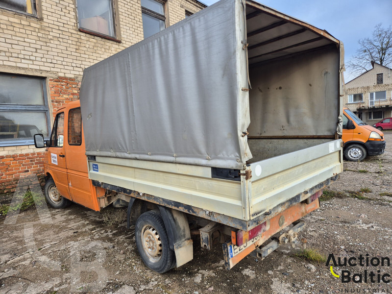 Volkswagen Lt 35 - Curtain side van: picture 4 Volkswagen Lt 35 - Curtain side van: picture 4