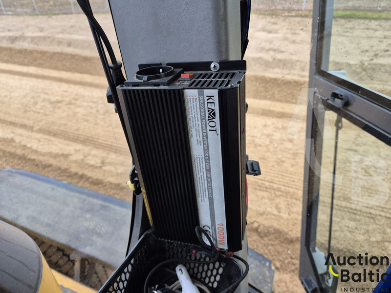 Grader Volvo G 946: picture 15