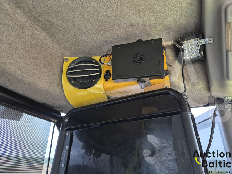 Grader Volvo G 946: picture 17